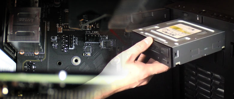 Rechner für Blender bauen – Teil 7 – CD/DVD-Laufwerk und zusätzliche Festplatte